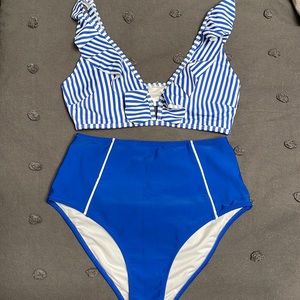 Cupshe two piece swim suit.